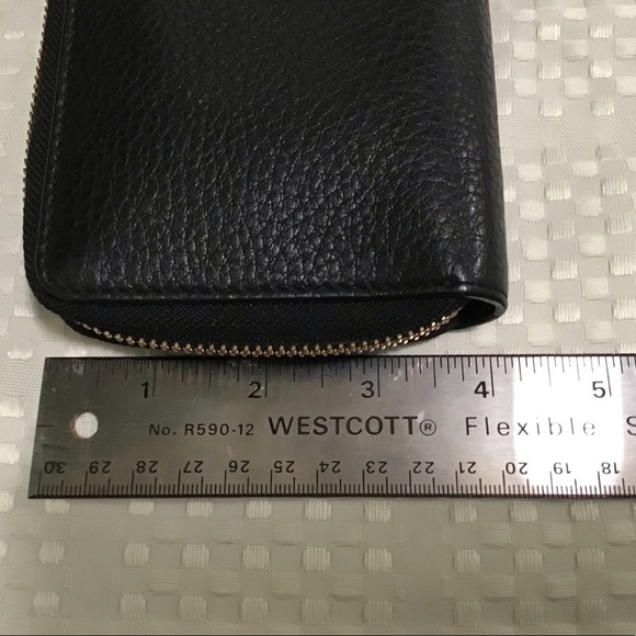 TORY BURCH - authentic - black pebble grain LEATHER wallet wristlet - Picture 4 of 7